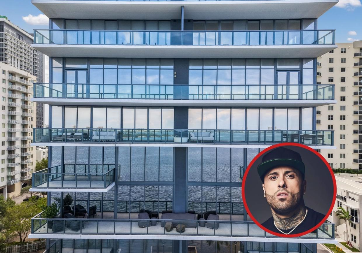 Picture of a modern glass building in Miami