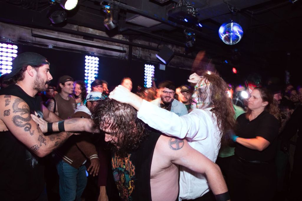 photo of two wrestlers 