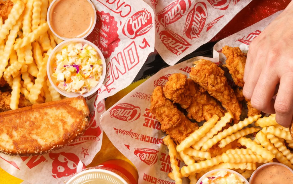 chicken fingers and fries