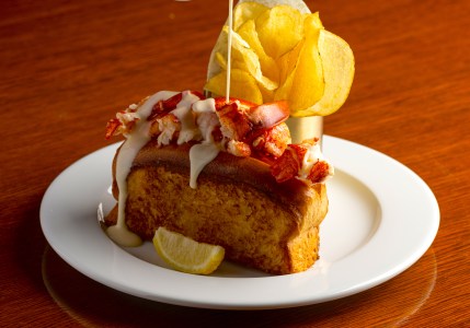 Boston Seafood Favorite to Open First Florida Location in Miami