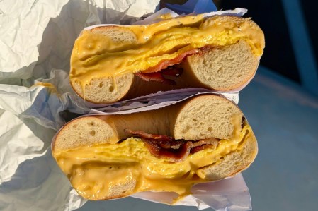 H&H Bagels Opens in Pinecrest as Fans Line Up Before Sunrise