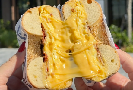 Legendary New York Bagel Shop Sets Miami Opening Date