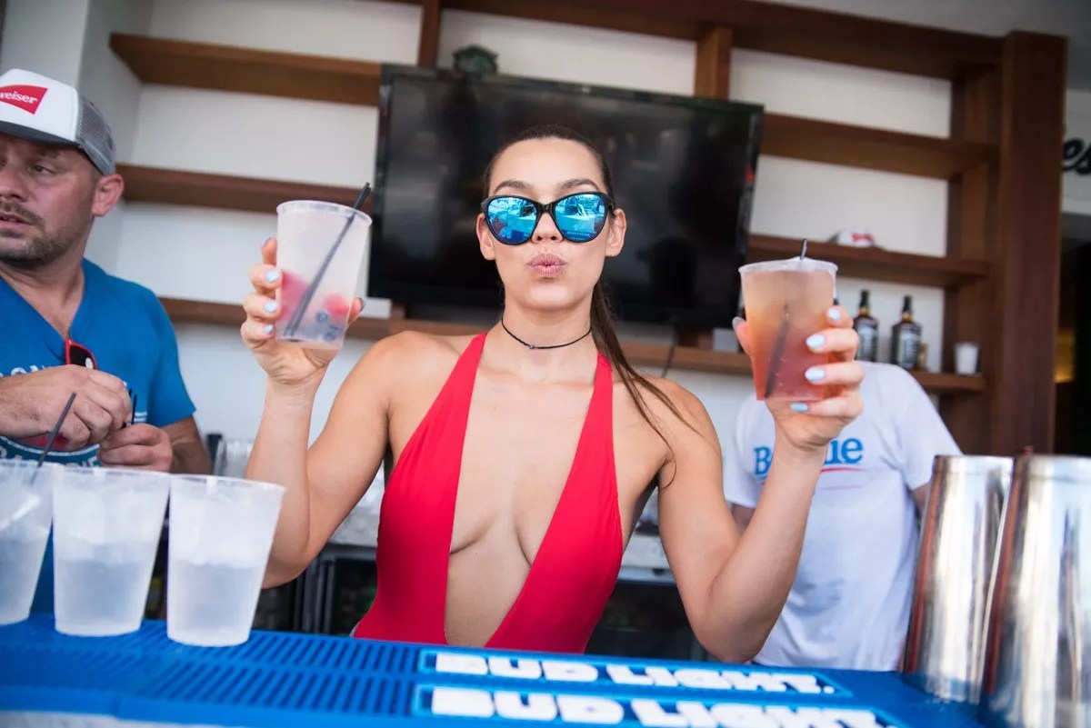 Miami’s Best Eats and Drinks This Weekend: Federal Donuts Opening, Fairchild’s Mango Fest, Nikki Beach’s Burger Bash