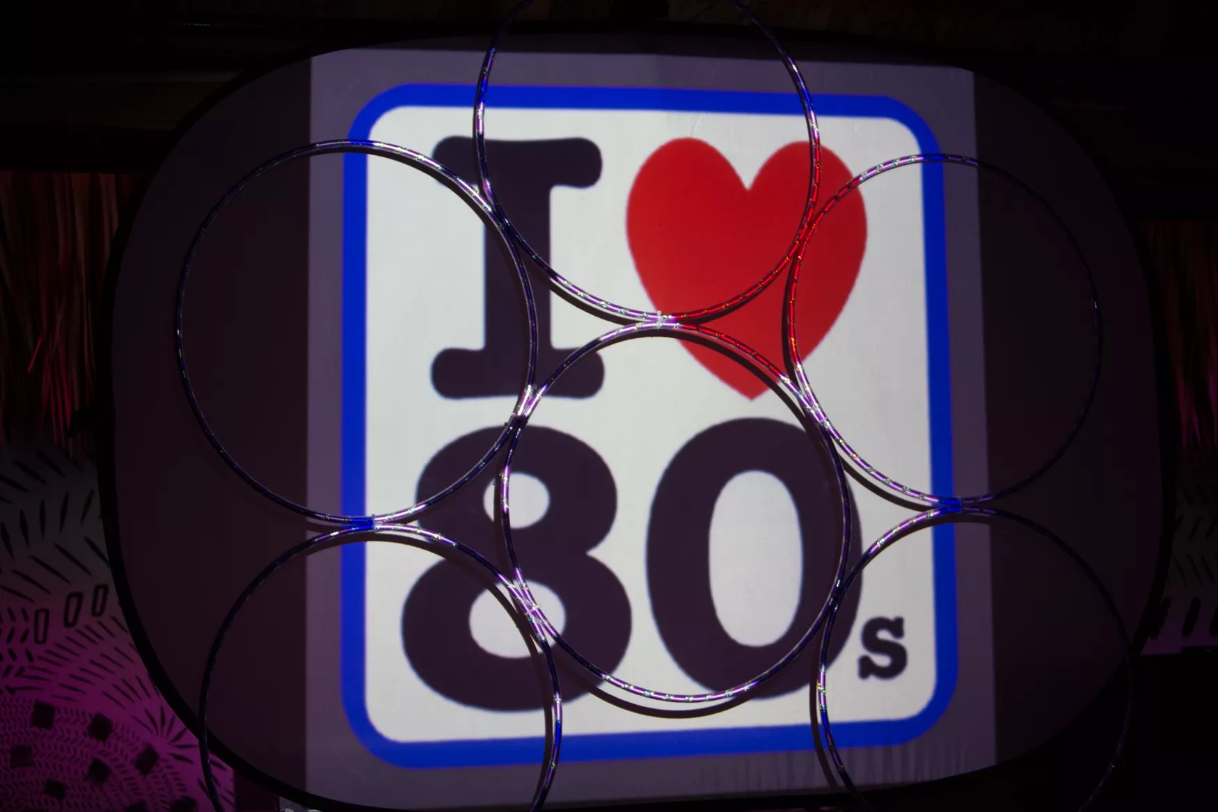 I heart 80s sign