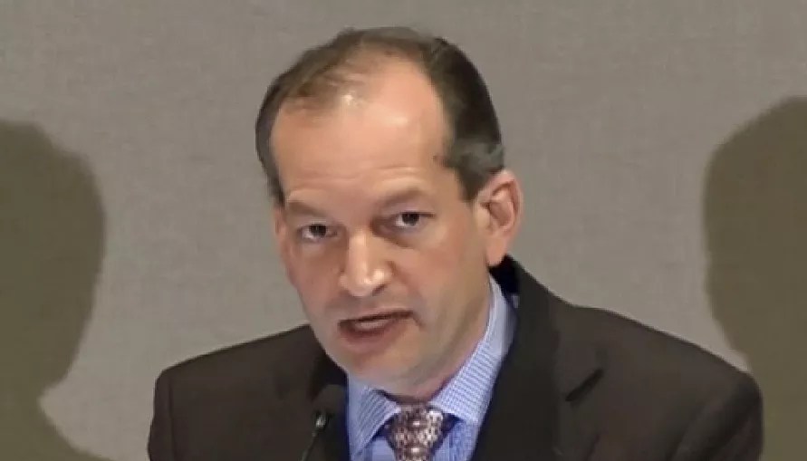 FIU Law Grads Urge Former Dean Alexander Acosta to Resign From Trump’s Cabinet