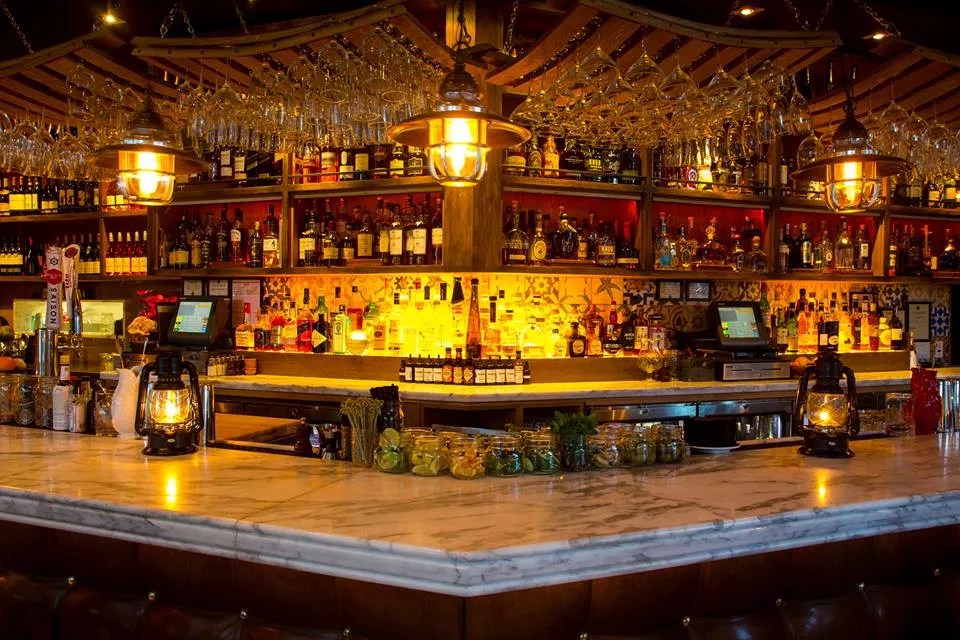 South Pointe Tavern Serves Cocktails and Breakfast in South Beach