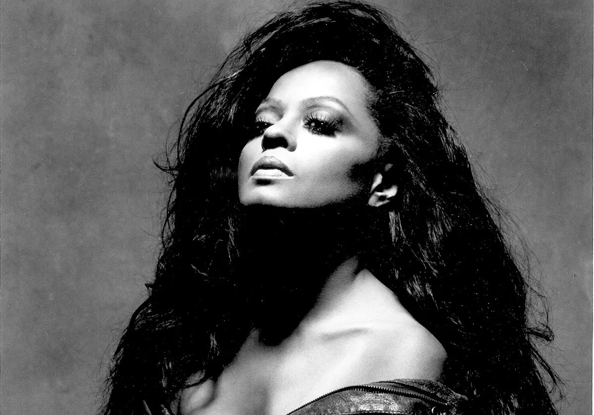 Black-and-white portrait of Diana Ross