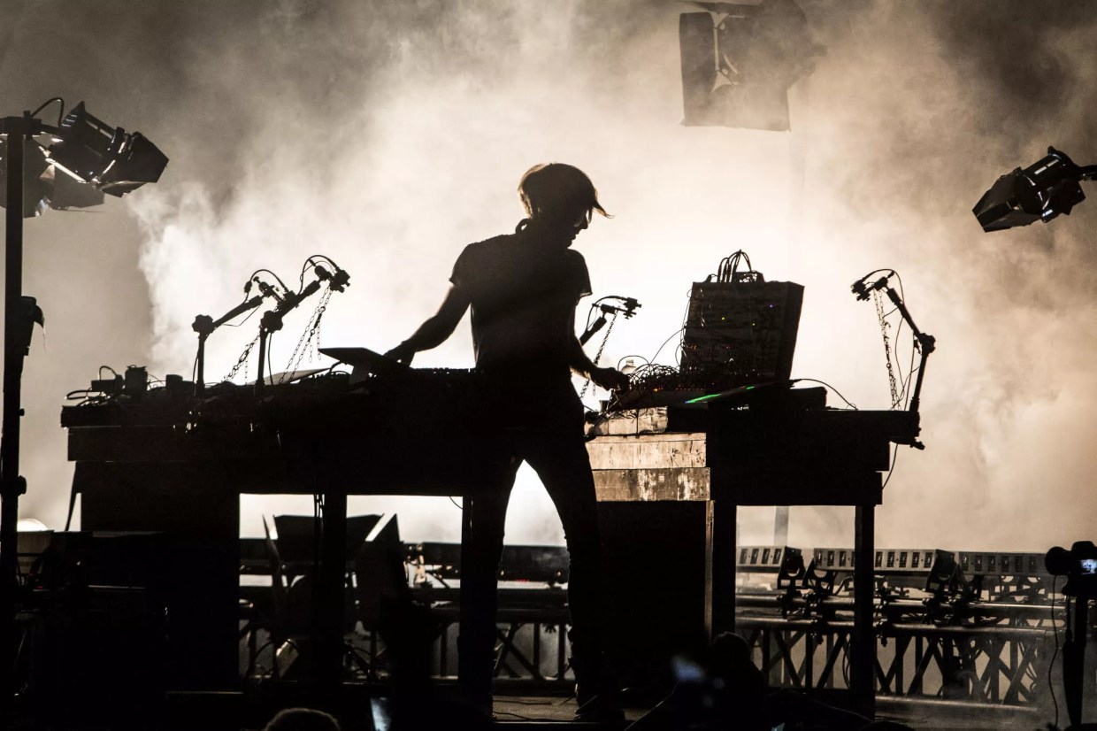 In “Close,” Techno Legend Richie Hawtin Bears It All Between Machines