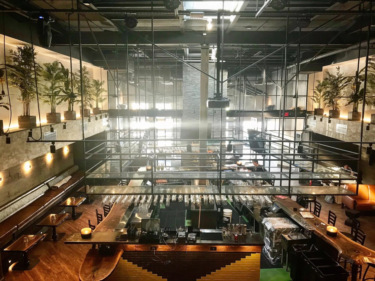 People Keep Getting Their Phones Stolen at Rácket in Wynwood