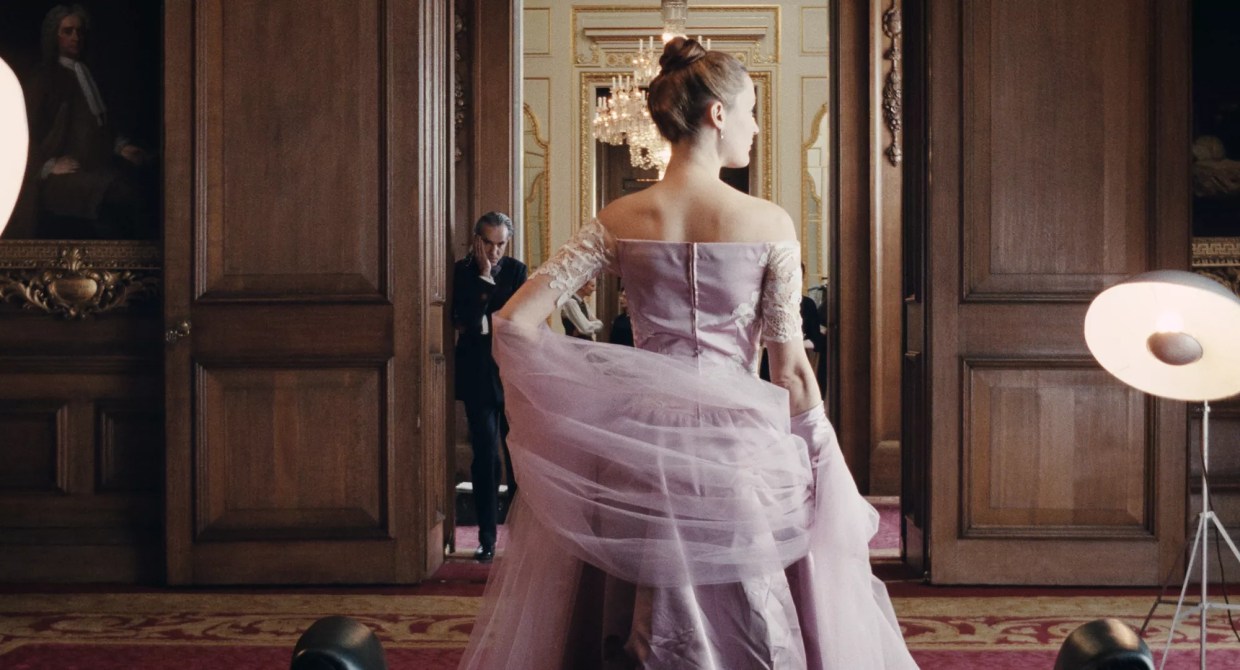 How Costume Designer Mark Bridges Created <i>Phantom Thread</i>‘s Fashions