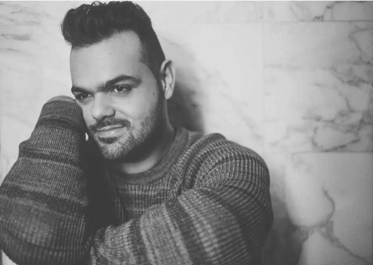 Pop Singer Robbie Elias Puts His Spin on Motown