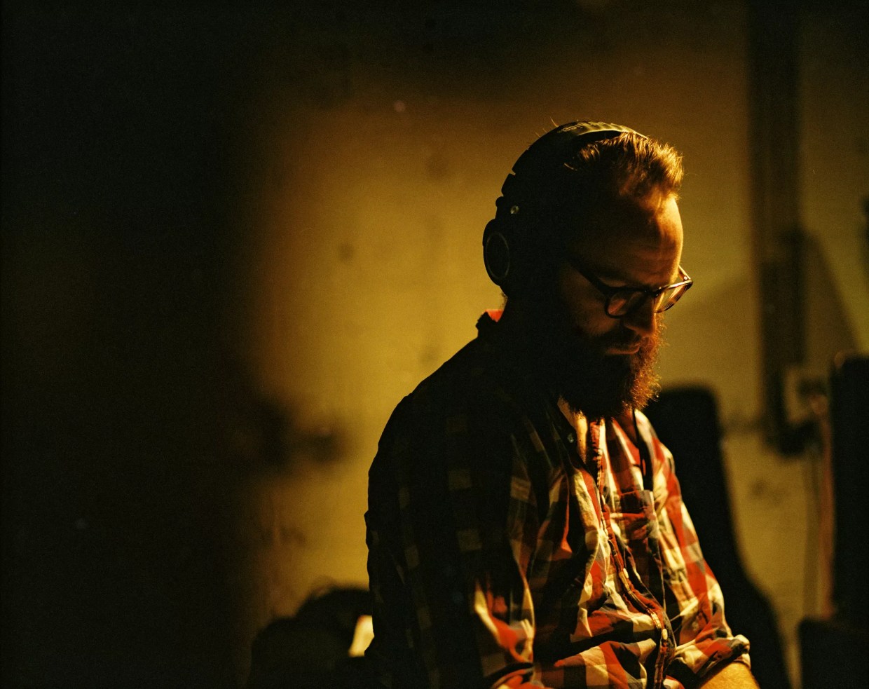 The Wonder Years’ Dan Campbell Reflects on New Album and Messing With Dolphins Fans