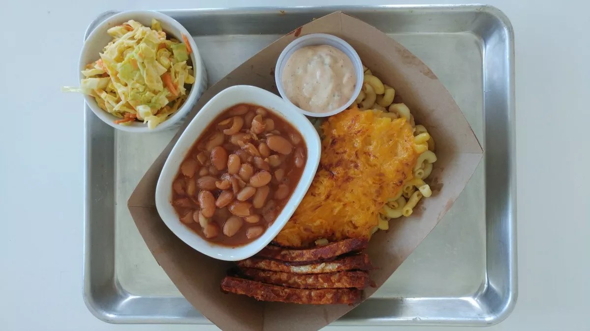 Southern Sol Garden BBQ at VShops Serves Vegan Southern Comfort Food