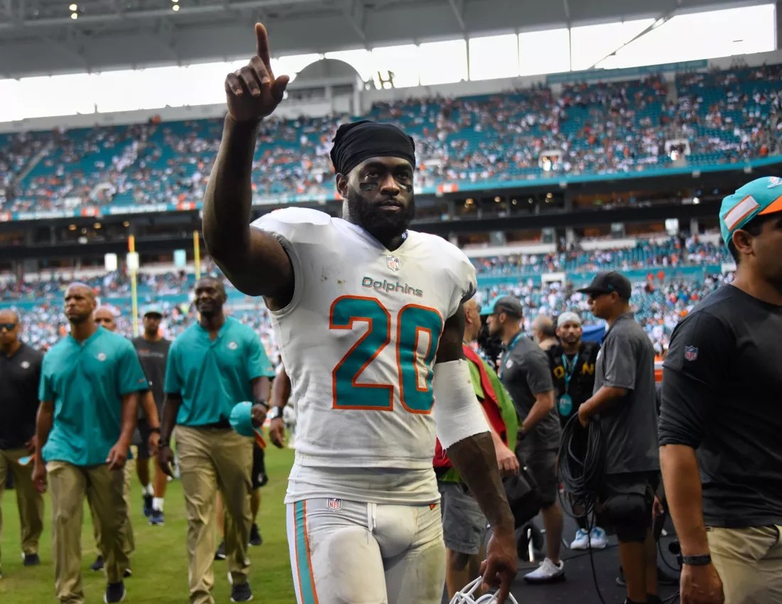 Reshad Jones Owes Miami Dolphins Fans an Apology for Quitting During the Jets Game