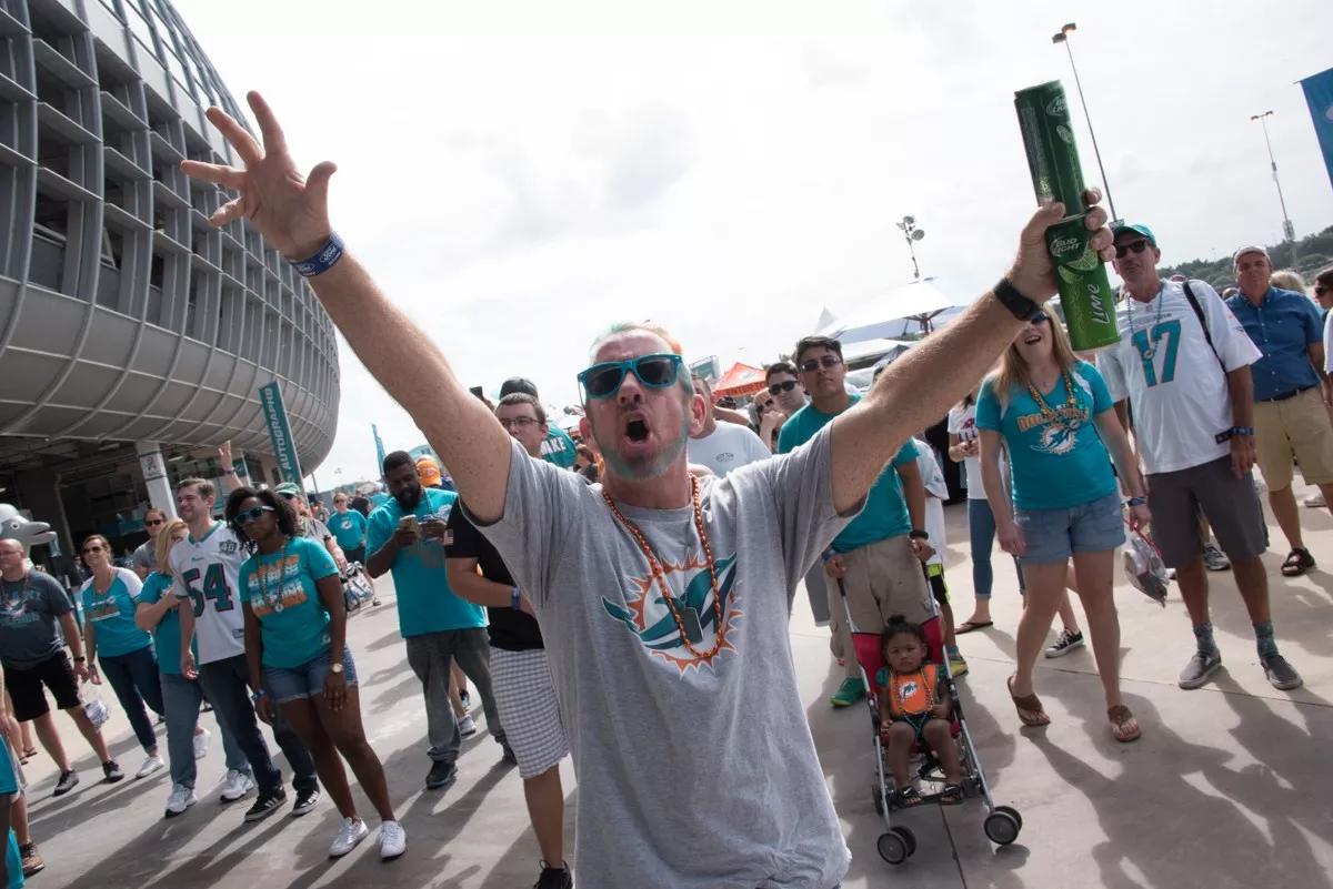 Pretty Much Everyone in the AFC Is Tied With the Miami Dolphins for the Last Playoff Spot