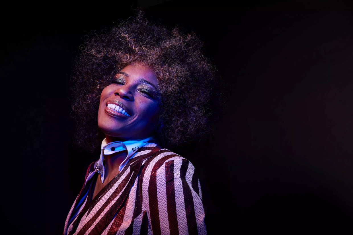 Macy Gray on Lasting 20 Years in the Music Industry: “I Never Really Planned Out My Career”