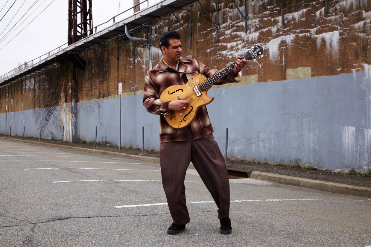 Bloodshot Bill Keeps Rockabilly Alive