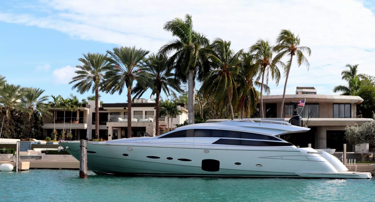 Richest Miamians Make Almost 14 Times as Much as Poorest Residents, Study Says