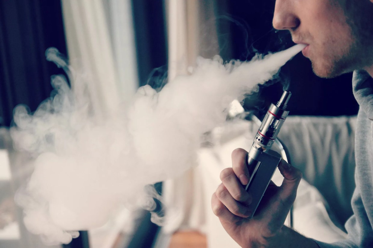 Citing Health Concerns, Coral Gables Halts Approvals of Vape and CBD Shops