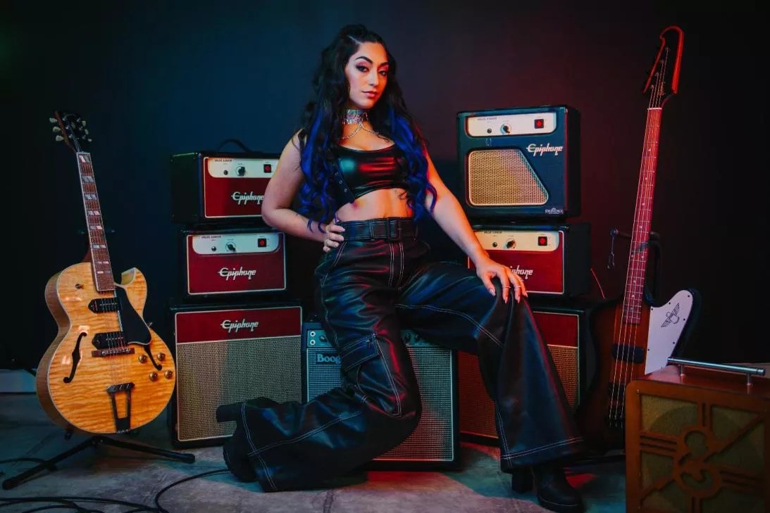 Miami’s Vikina Lopez Is Vying to Become Univision’s <i>Reina de la Canción</i>