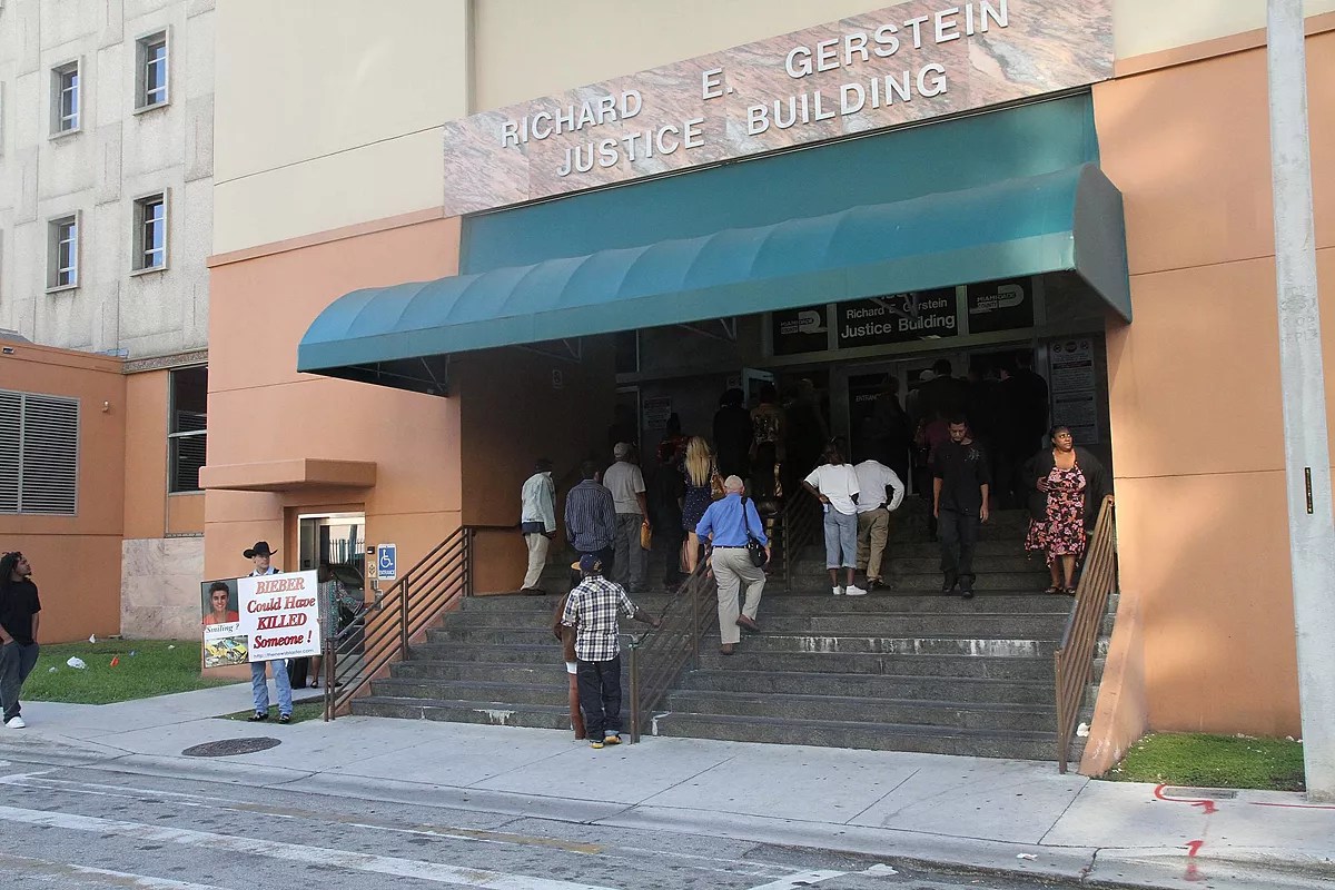 Miami-Dade Court Worker Tests Positive for COVID-19