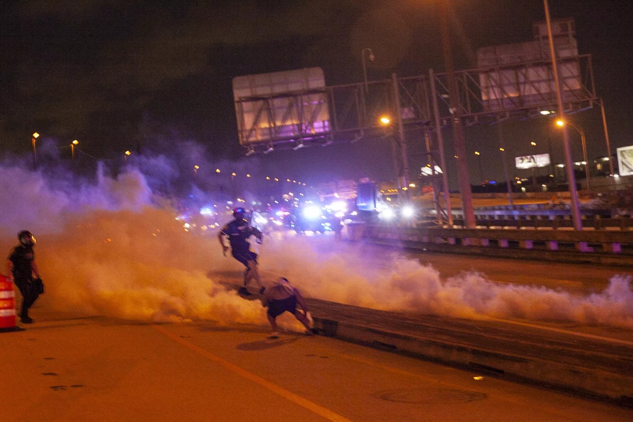 Against Experts’ Advice, Police Once Again Deploy Tear Gas at Miami Protest