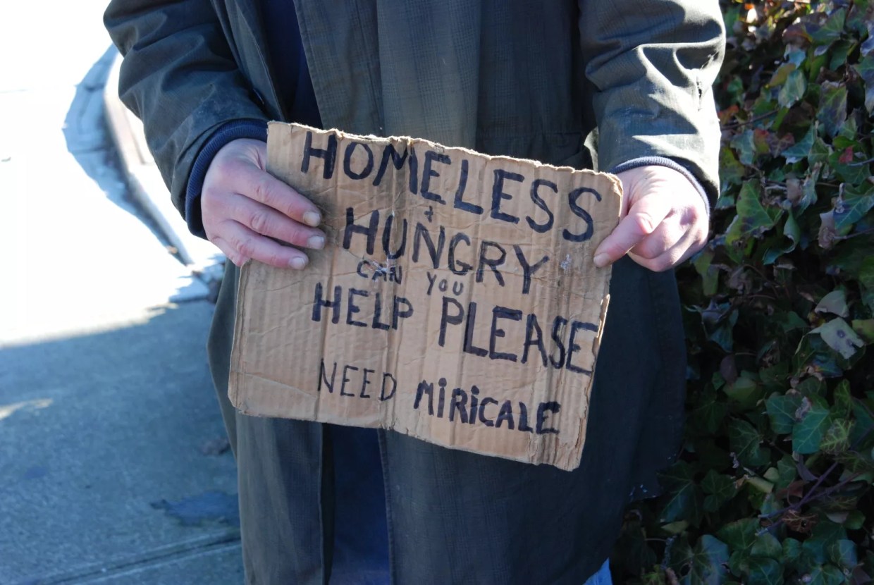 Attorneys Say Miami Beach’s Panhandling Ban Was Unconstitutional