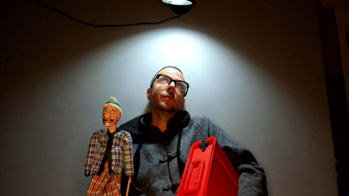 <i>Zoo Motel</i> Explores Connection in an Isolated World