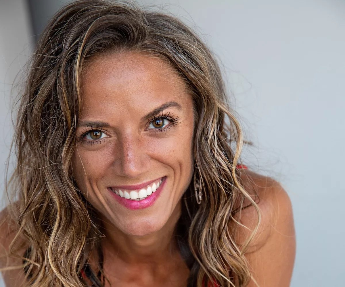 Comedian Natasha Pearl Hansen Puts Her Miami Knowledge to the Test