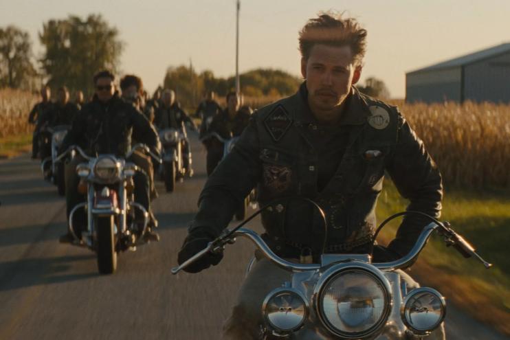 Still on Austin Bulter on a motorcycle in The Bikeriders