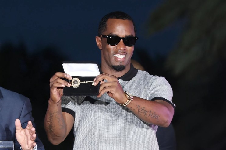 Sean "Diddy" Combs" holding the key to the City of Miami Beach
