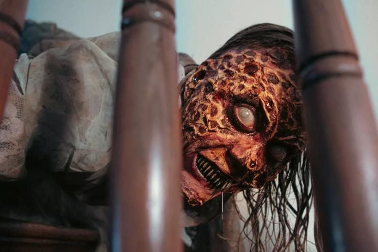 Scare actor at Fright Nights in West Palm Beach
