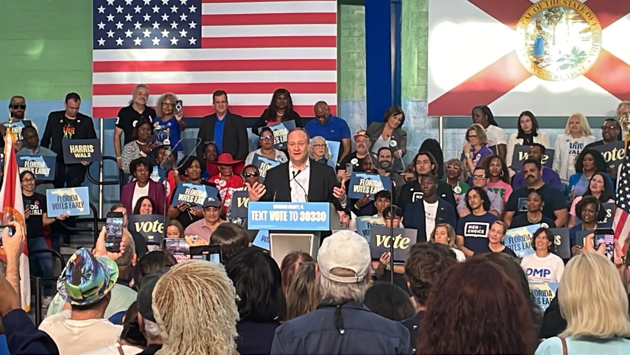 Reporter’s Notebook: The Only Menu Item at Doug Emhoff’s Broward Rally Was Trump Roast