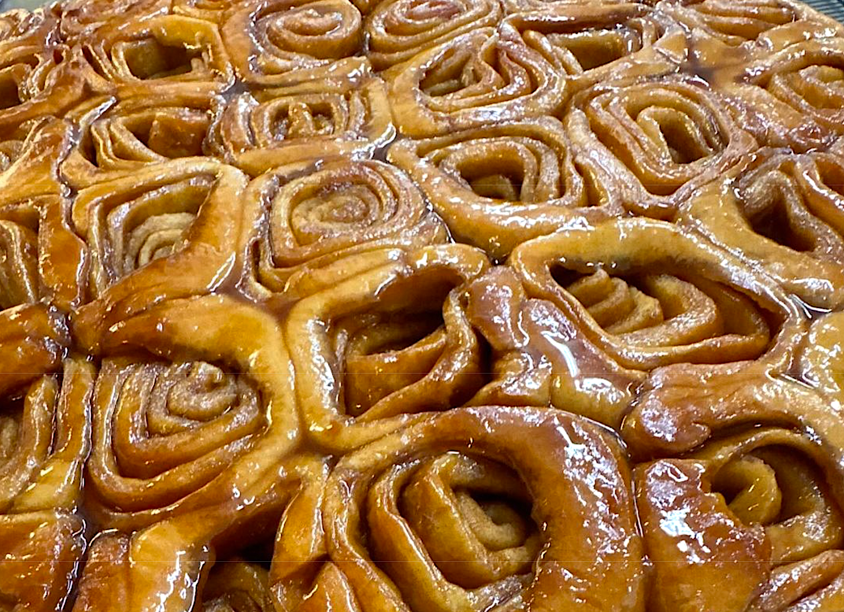 rolls of cinnamon buns