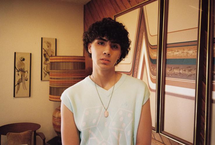 Portrait of singer DannyLux