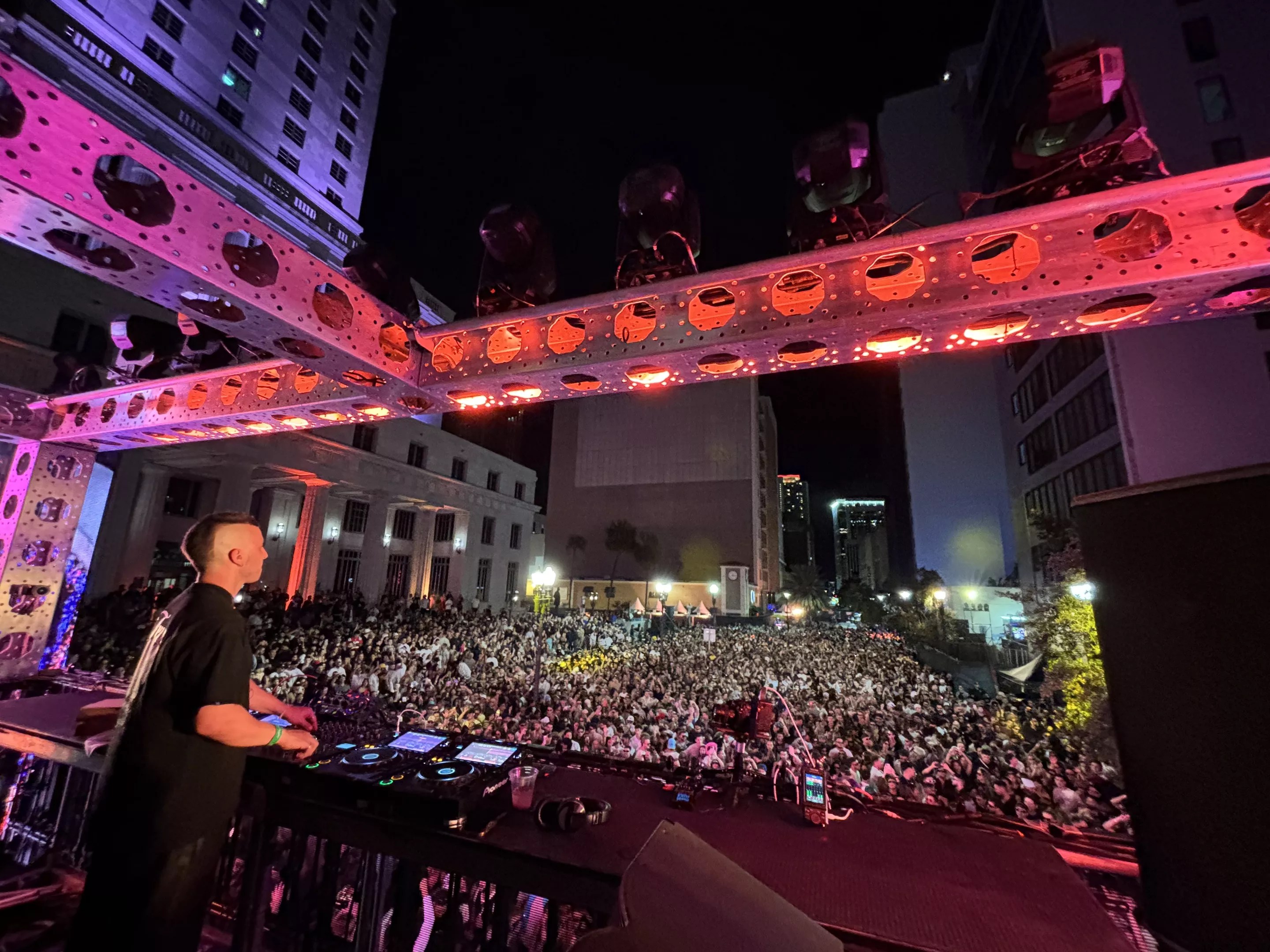 Michael Bibi performing outdoors in downtown Miami