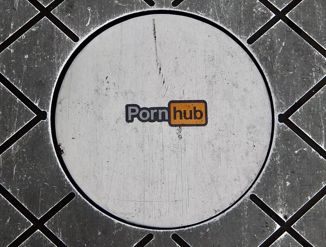 pornhub logo