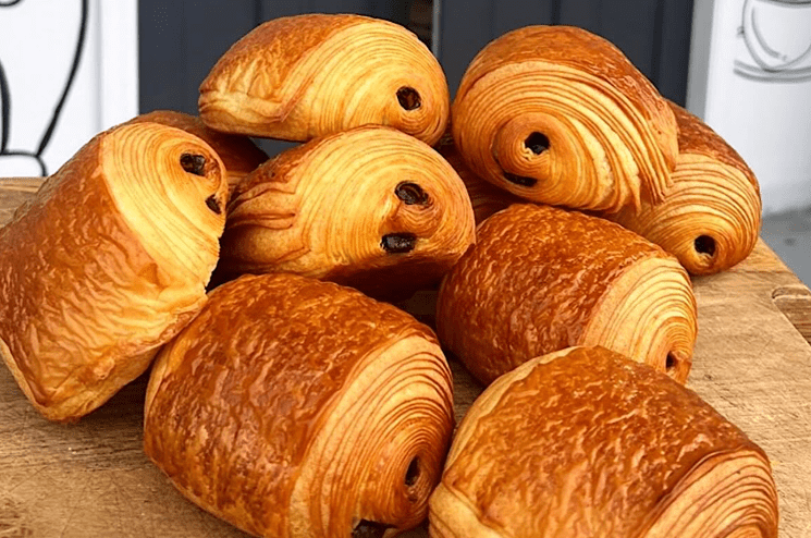 multiple croissants