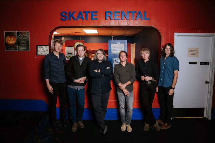 Portrait of the members of Wilco